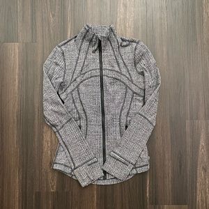 Lululemon define jacket size 4
